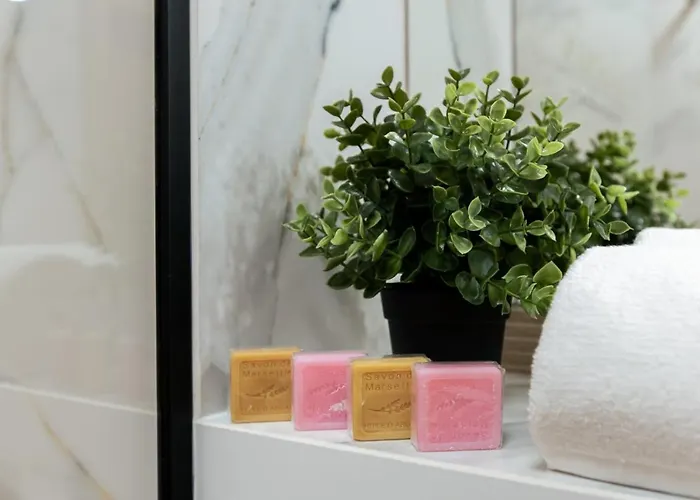 מלון דירות Jasmin 3*